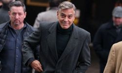 جورج كلوني عن تقديم  مسرحيته الجديدة : " أجل، جورج كلوني يتوتر"